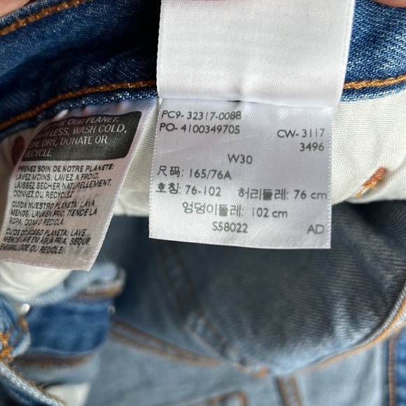 Levi’s high waisted shorts size 30 great condition - Picture 5 of 9